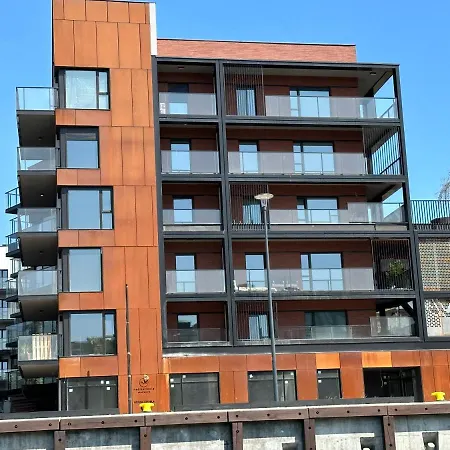 Nadmotlawie Apartament With Rent Motor Boat グダニスク
